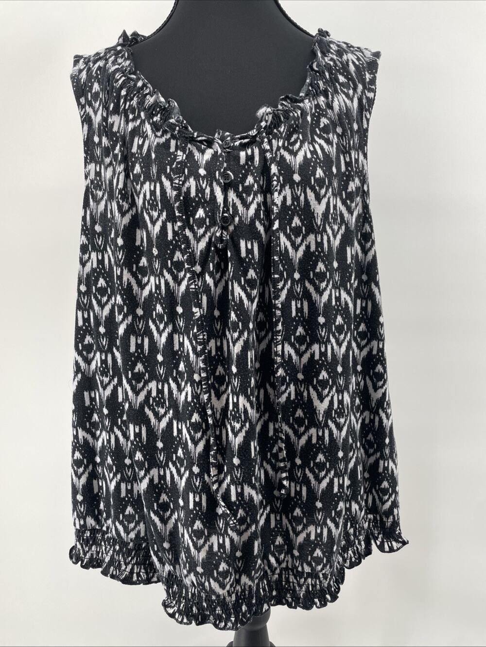Faded Glory Womenโs 2X Sleeveless Blouse Tie Front Elastic Bottom